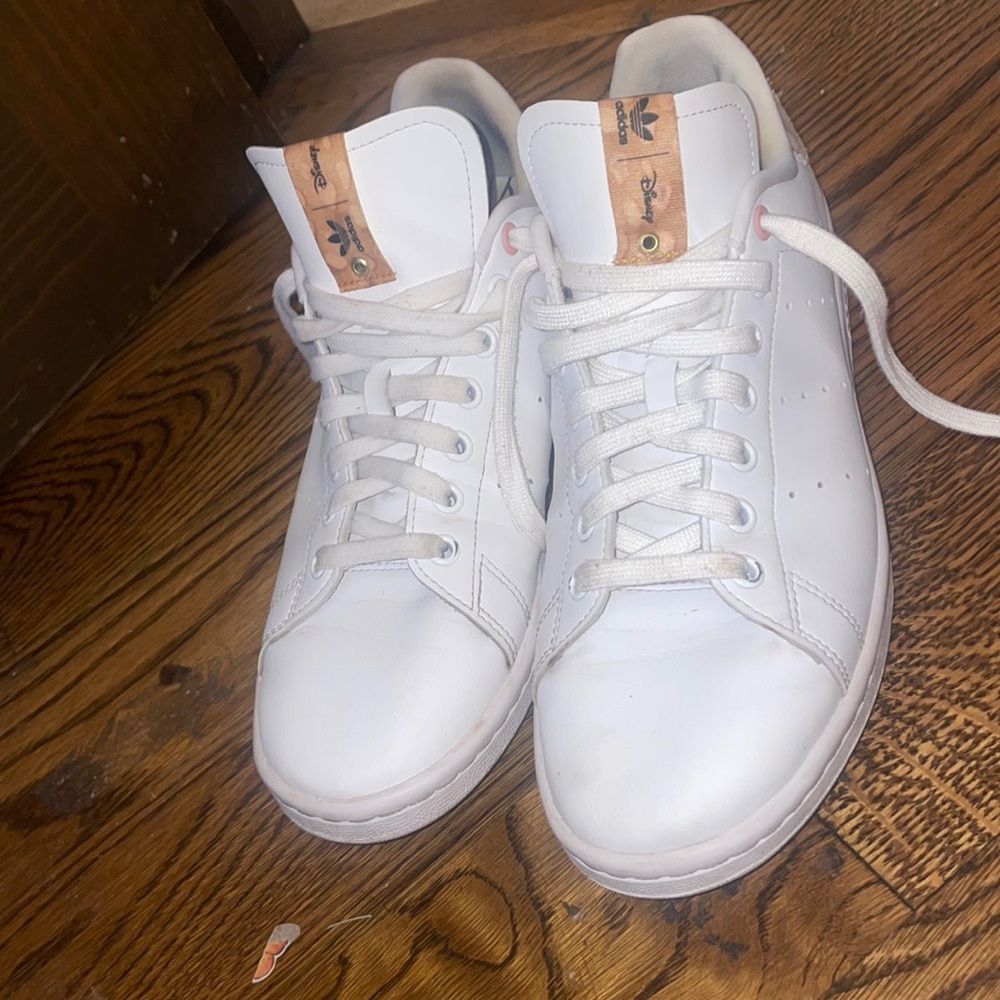 Adidas Stan Smith leather Disney Sneakers! Size 10
